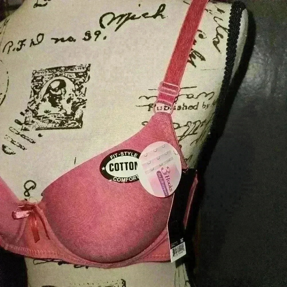 Mamia Womans Full Support Pink Bra Size 36C - Picture 3 of 9